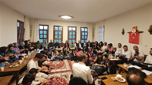 Kaymakamımız Akören Köyümüzdeki Köy Odası Sohbetine Katıldı